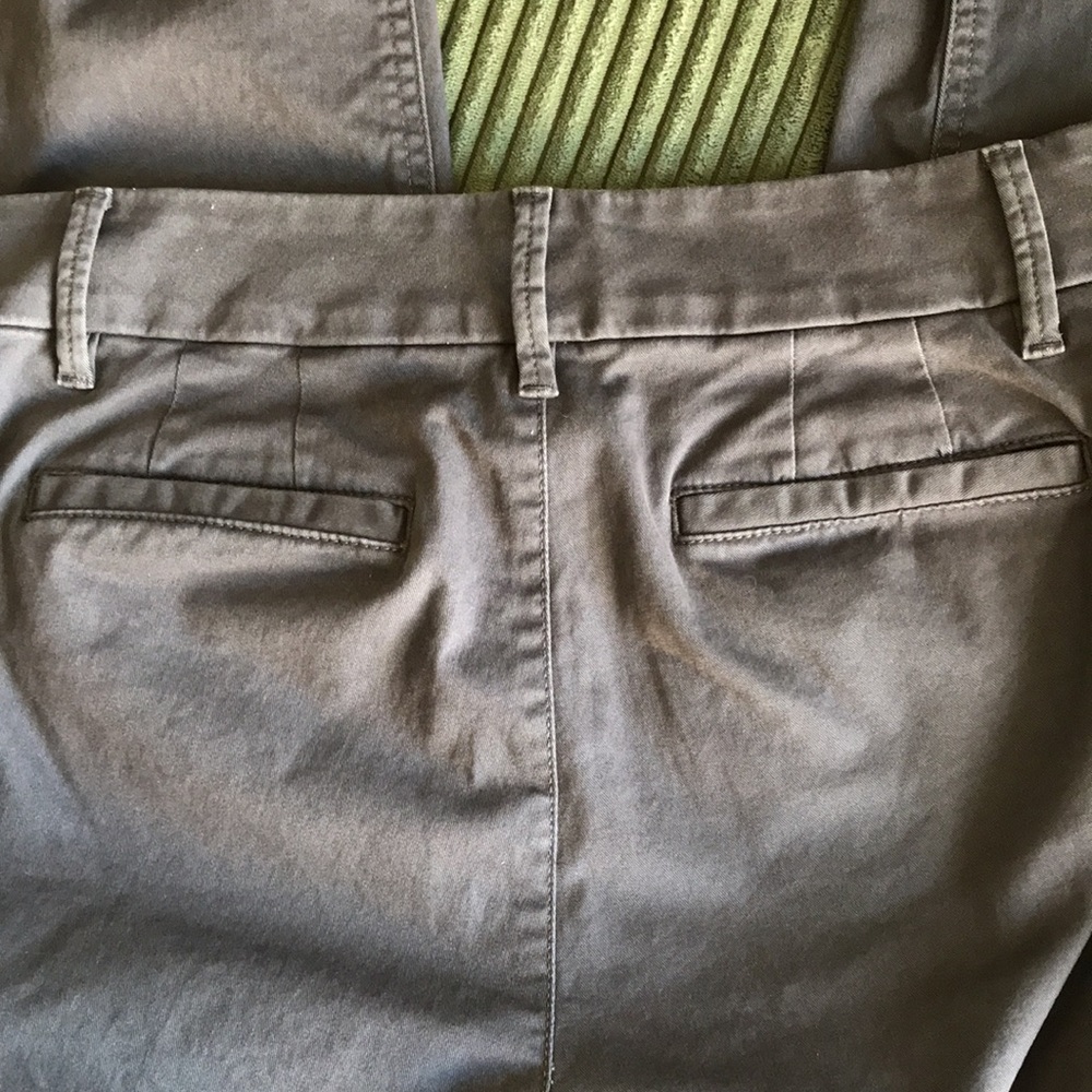 LOFT Curvy Gray Ankle Pants - Picture 5 of 8